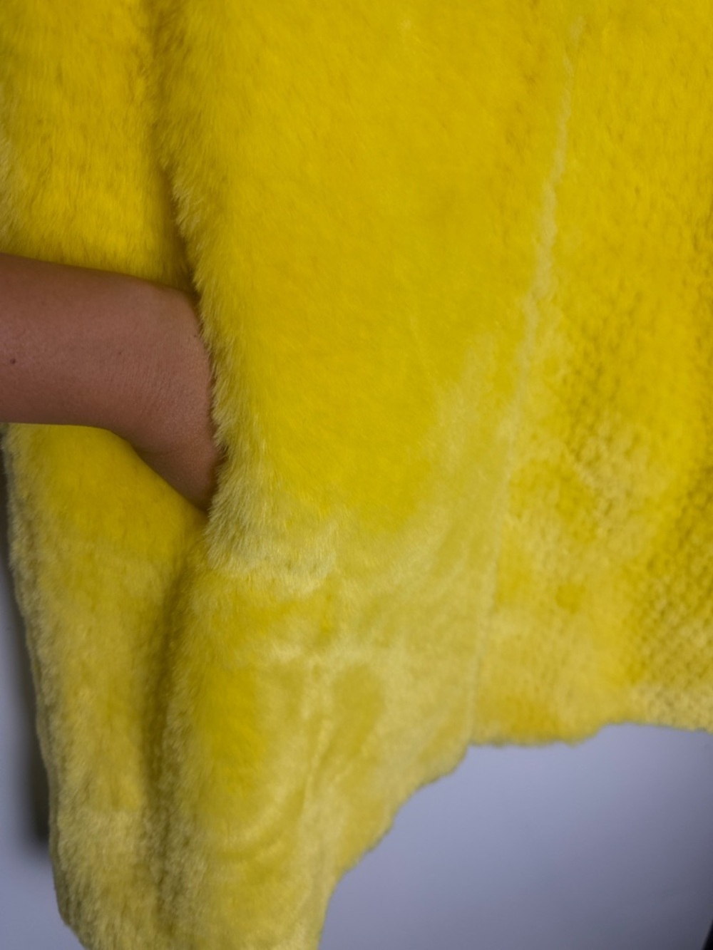Adrienne Landau Bold Yellow Faux Fur Vest Sz S - Picture 7 of 14